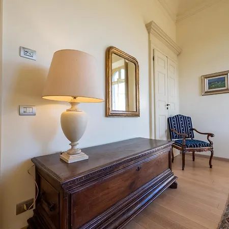 Favorita Apartament *